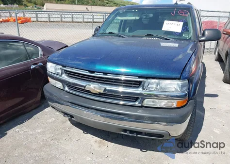 2005 Chevrolet Suburban 1500 Ls из США, поврежденный, VIN 3GNFK16Z05G160857